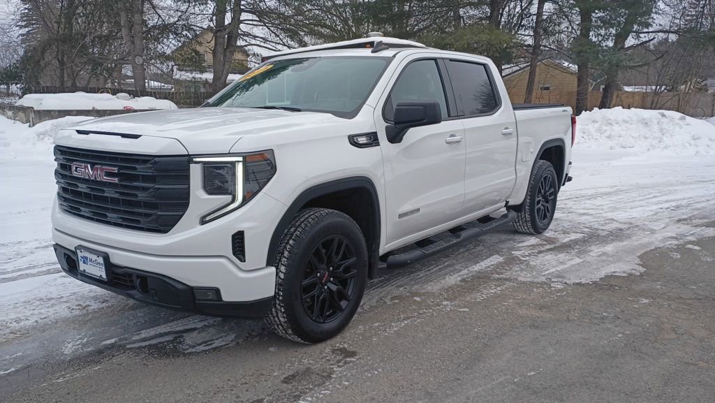 Used 2025 GMC Sierra 1500 Elevation image 3