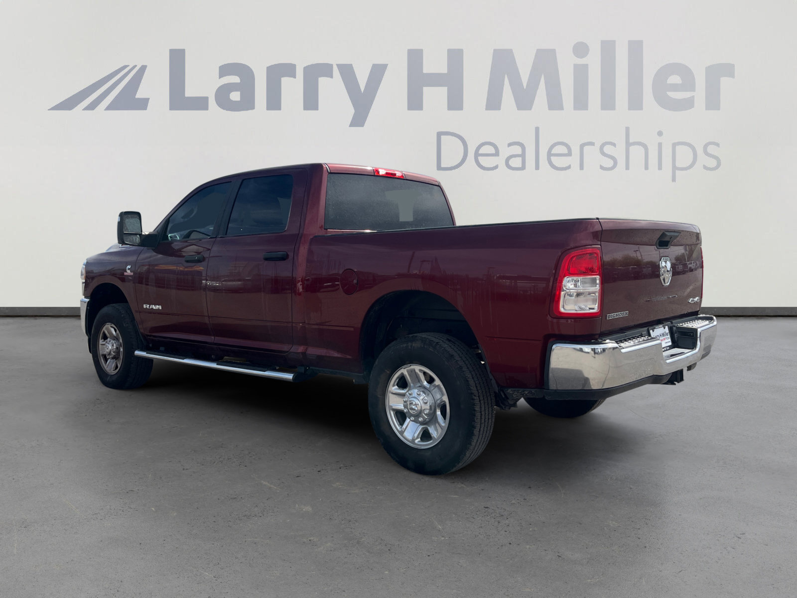 Used 2024 RAM 2500 Big Horn w/ Cold Weather Group AWD/4WD image 3