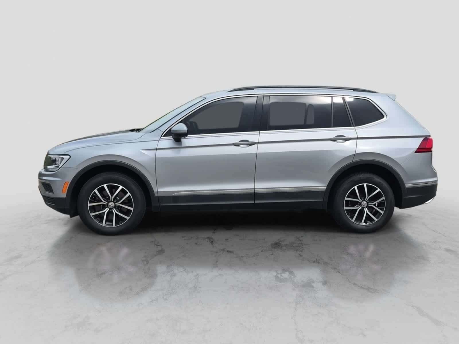 Used 2021 Volkswagen Tiguan SE AWD/4WD image 5