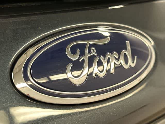 Used 2024 Ford Explorer XLT w/ Equipment Group 202A AWD/4WD image 17