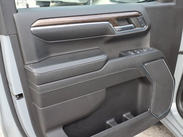 Used 2024 Chevrolet Silverado 1500 LT AWD/4WD image 13