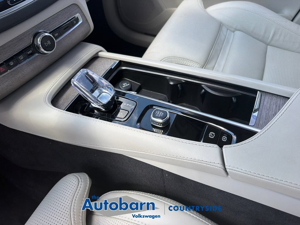 Used 2024 Volvo XC90 B6 Ultimate w/ Protection Package Premier AWD/4WD image 19