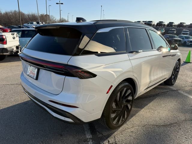 Used 2024 Lincoln Nautilus Black Label w/ Jet Appearance Package (87T) image 7