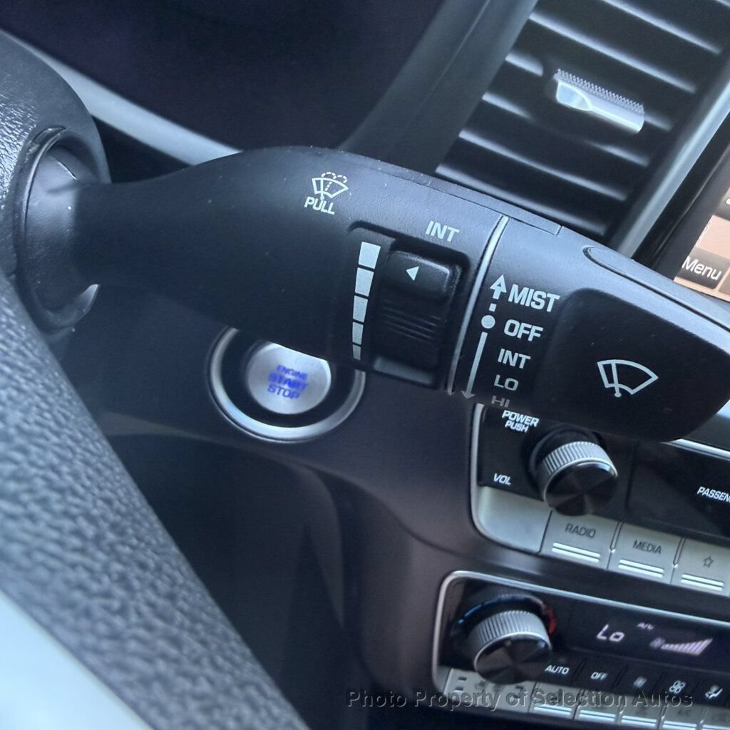Used 2019 Hyundai Sonata Limited w/ Ultimate Package 04 FWD image 25