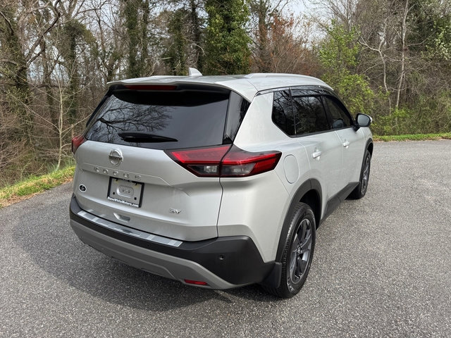 Used 2021 Nissan Rogue SV w/ Premium Package FWD image 6