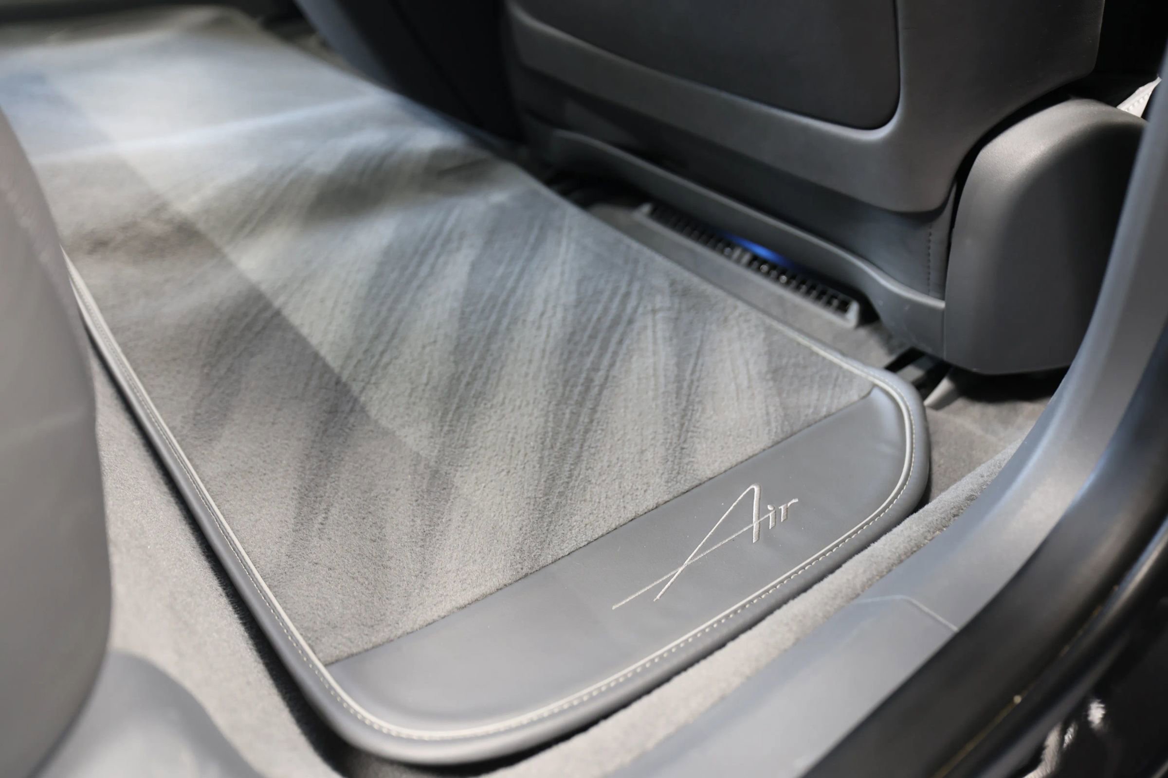 Used 2022 Lucid Air Grand Touring image 45