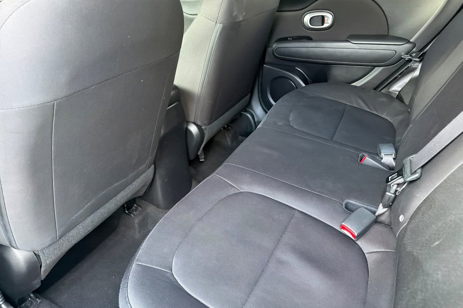 Used 2015 Kia Soul FWD image 12