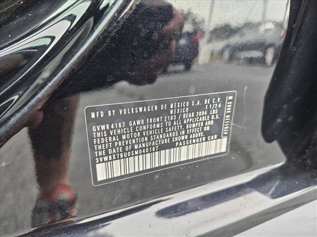 Used 2025 Volkswagen Jetta Sport FWD image 23