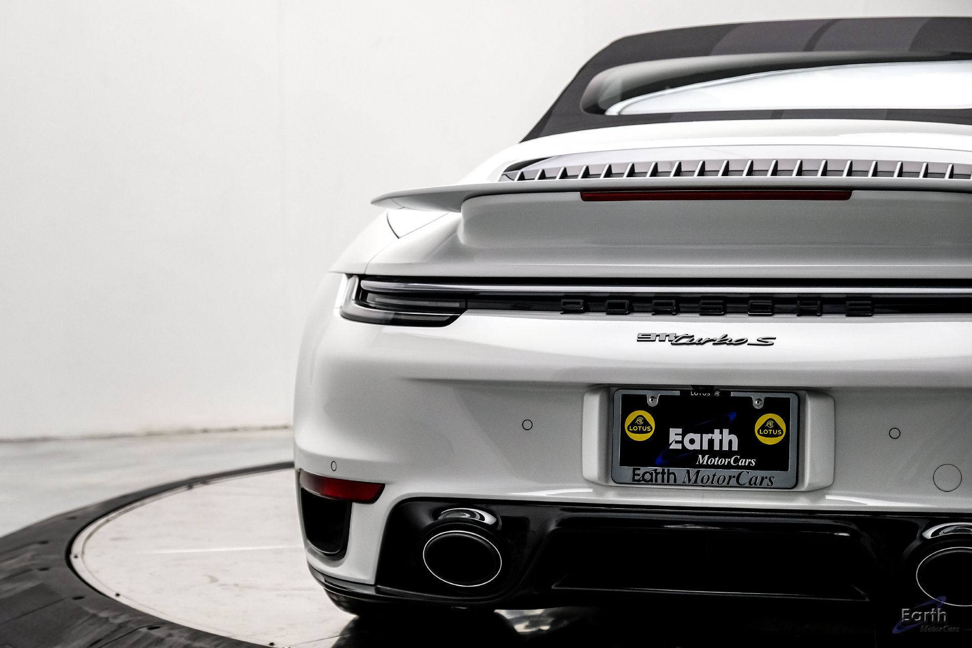 Used 2024 Porsche 911 Turbo S AWD/4WD image 17