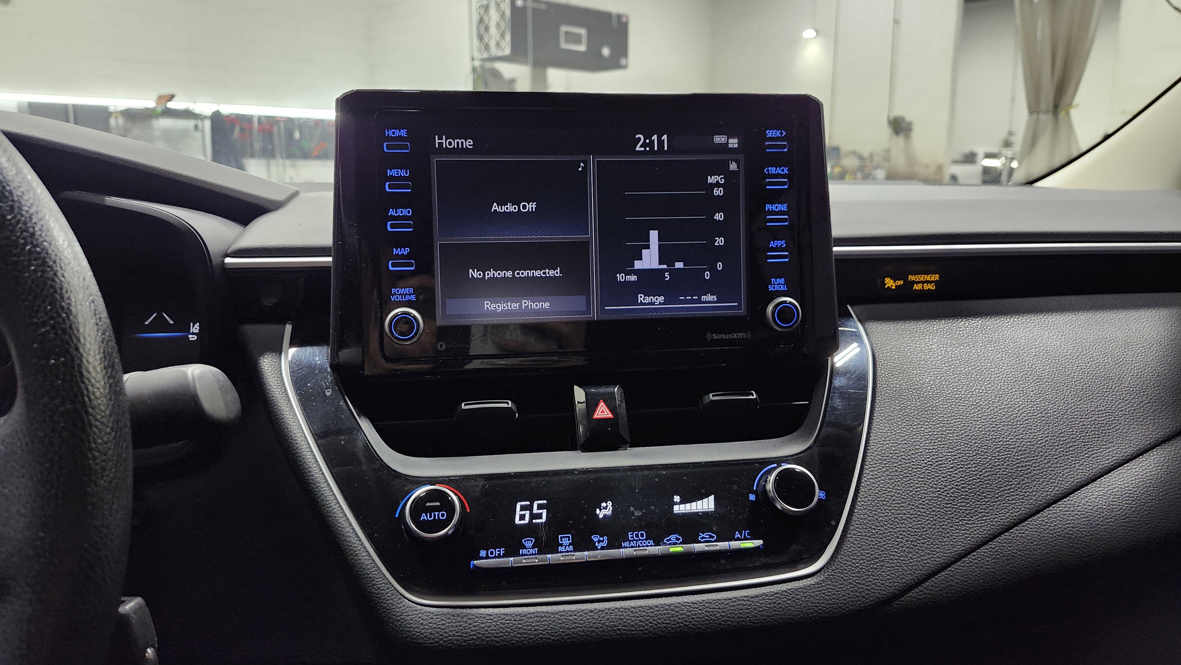 Used 2022 Toyota Corolla LE image 27