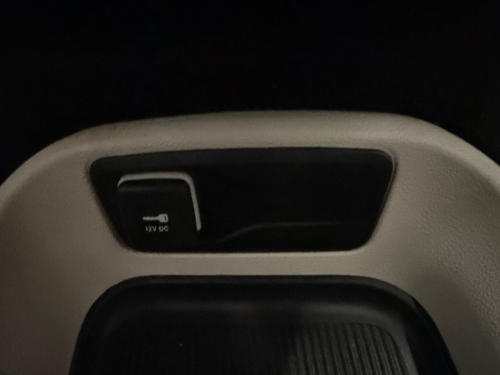 Used 2024 Chrysler Pacifica Touring-L FWD image 44