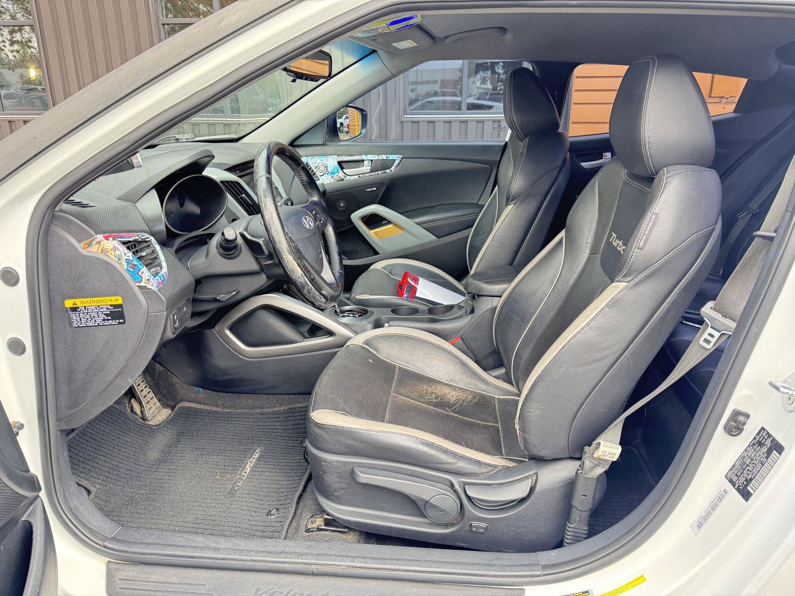 Used 2013 Hyundai Veloster Turbo FWD image 12
