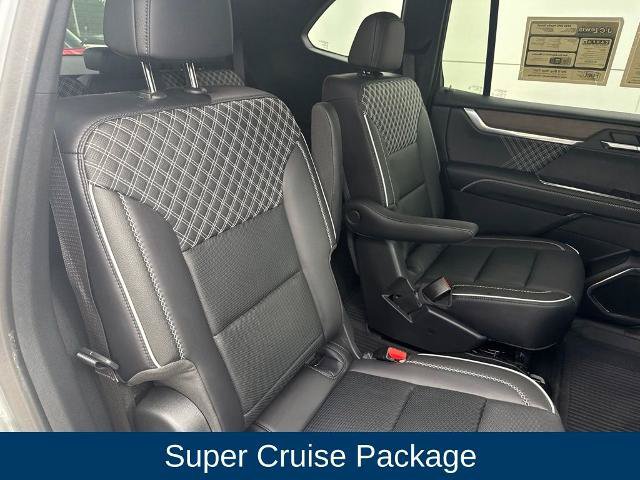 Used 2025 GMC Acadia Denali w/ Super Cruise Package FWD image 33