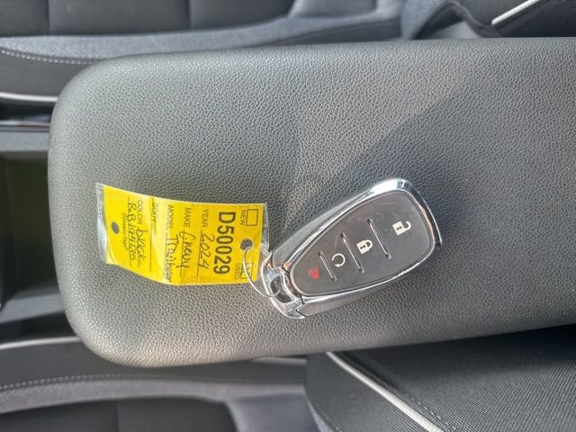 Used 2024 Chevrolet TrailBlazer LT image 32