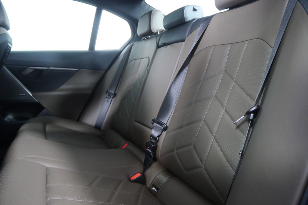 Certified 2025 BMW 530i 530i image 15