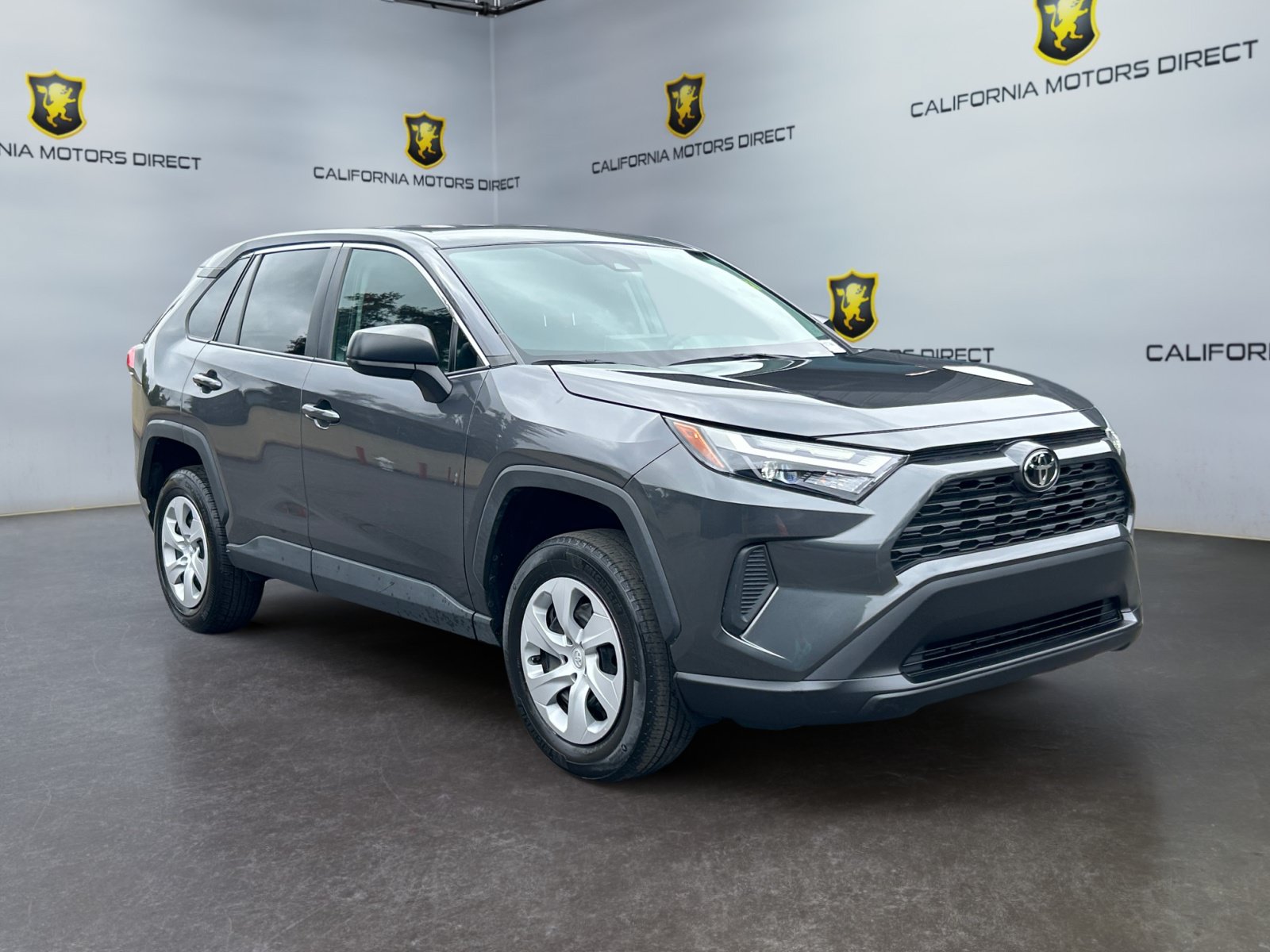 Used 2023 Toyota RAV4 LE FWD image 3