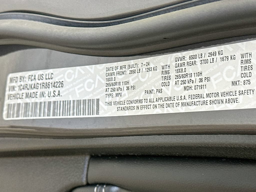 Used 2024 Jeep Grand Cherokee L Altitude AWD/4WD image 37
