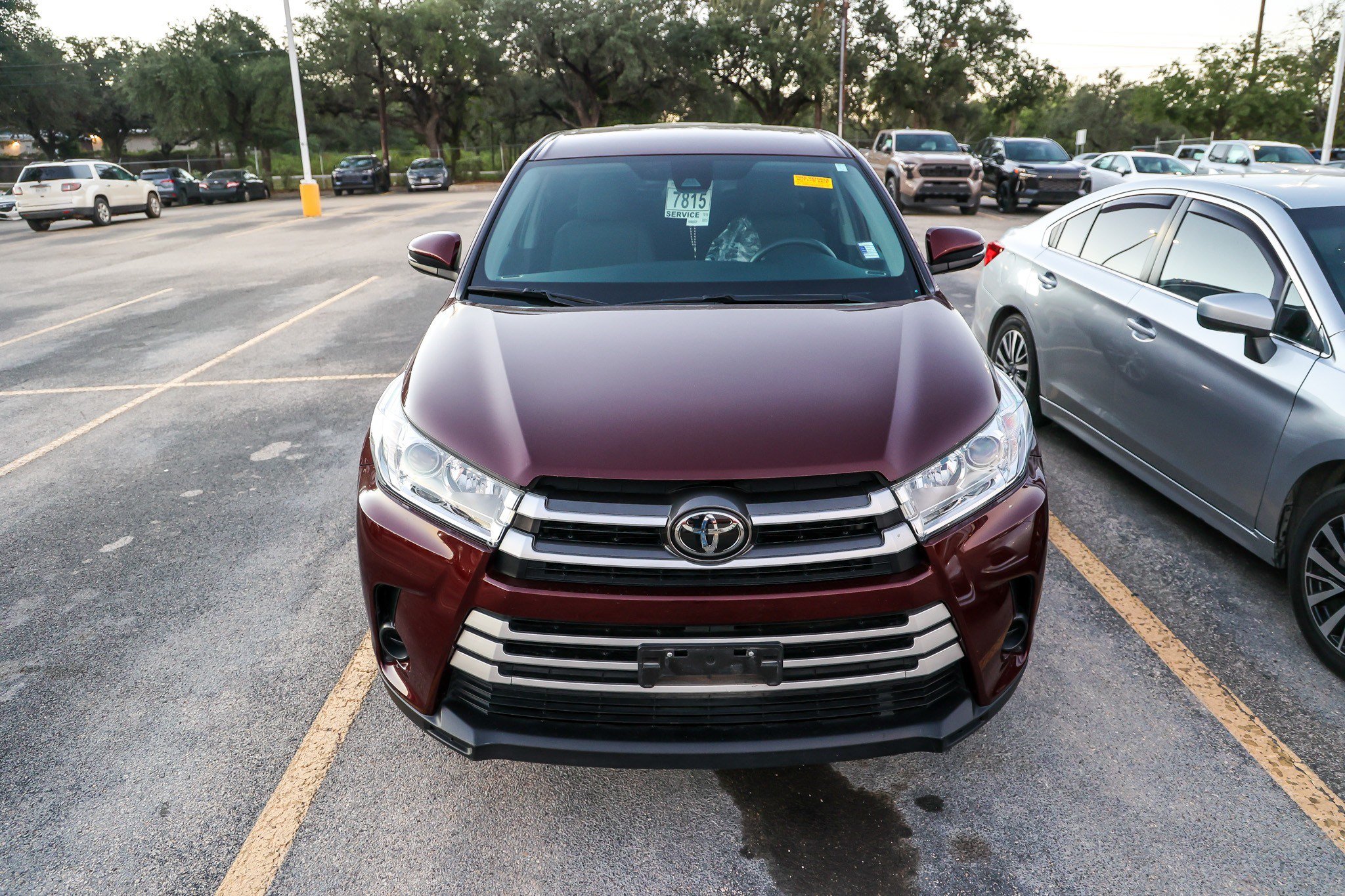 Used 2019 Toyota Highlander LE FWD image 5