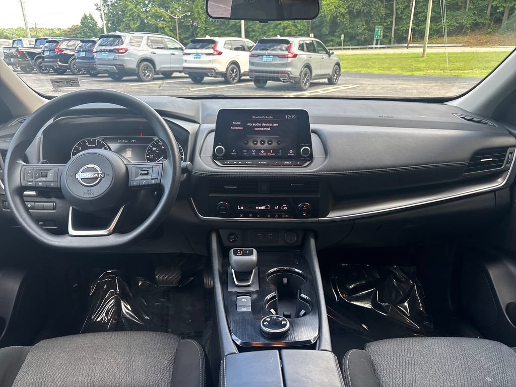Used 2024 Nissan Rogue SV AWD/4WD image 20