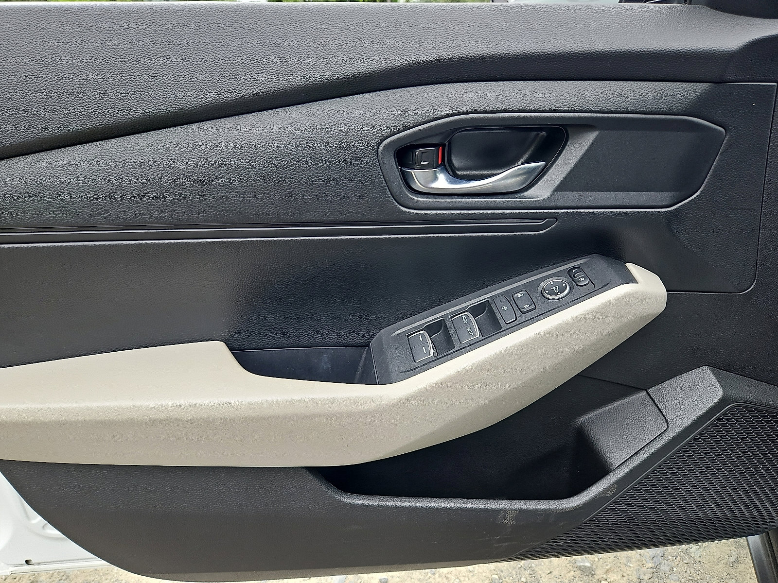 Certified 2024 Honda Accord LX image 13