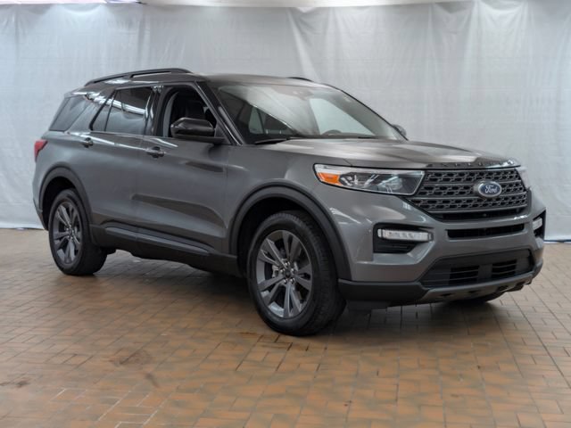 Certified 2023 Ford Explorer XLT w/ Equipment Group 202A