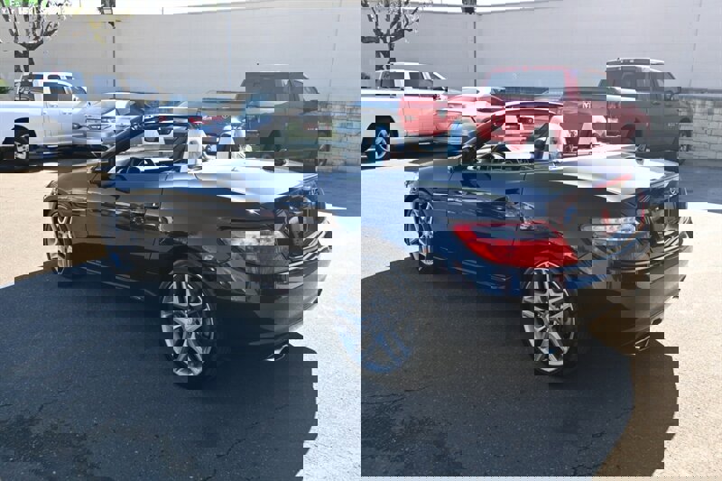 Used 2015 Mercedes-Benz SLK 250 image 17