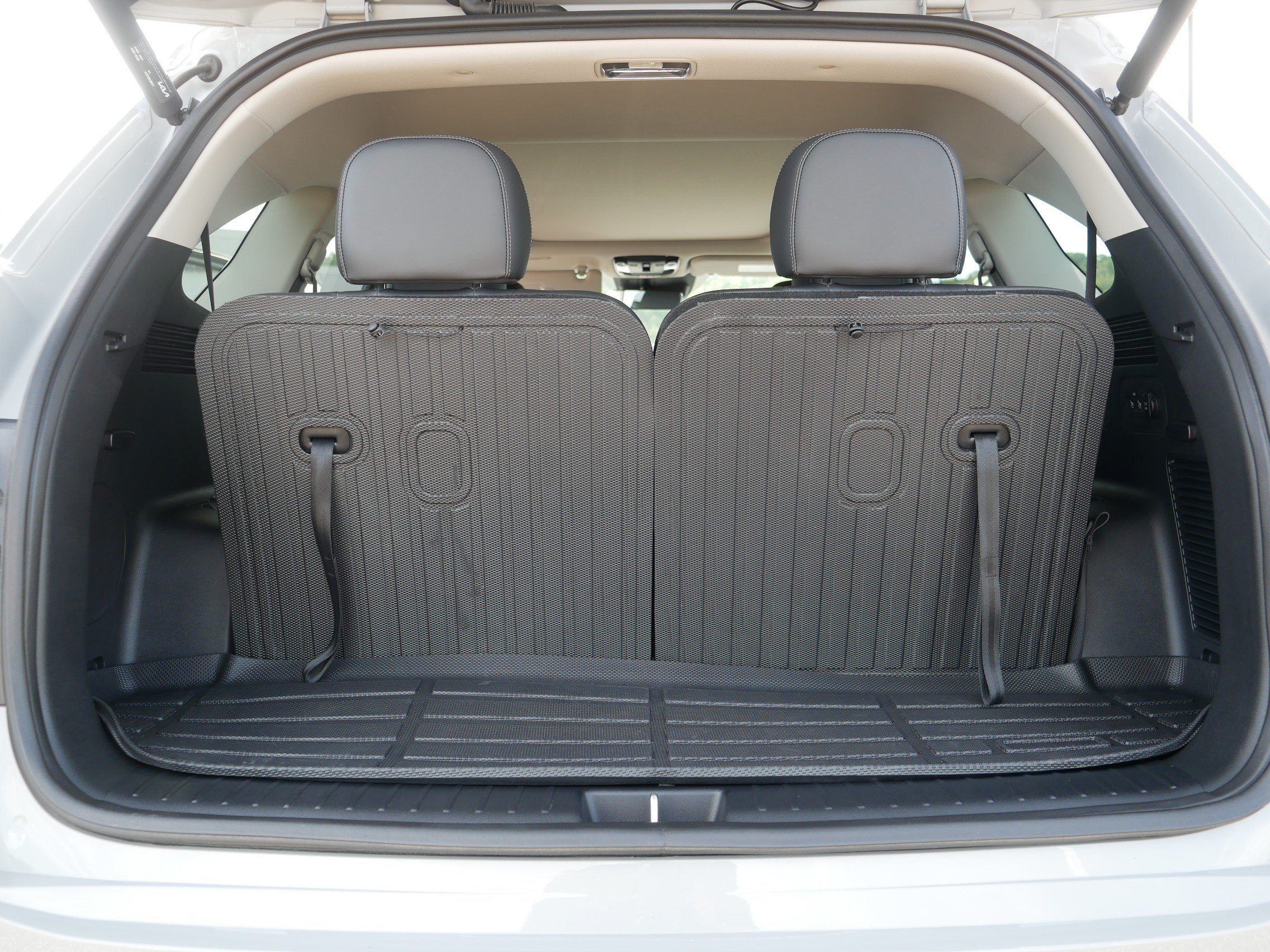 Used 2025 Kia Sorento SX AWD/4WD image 18