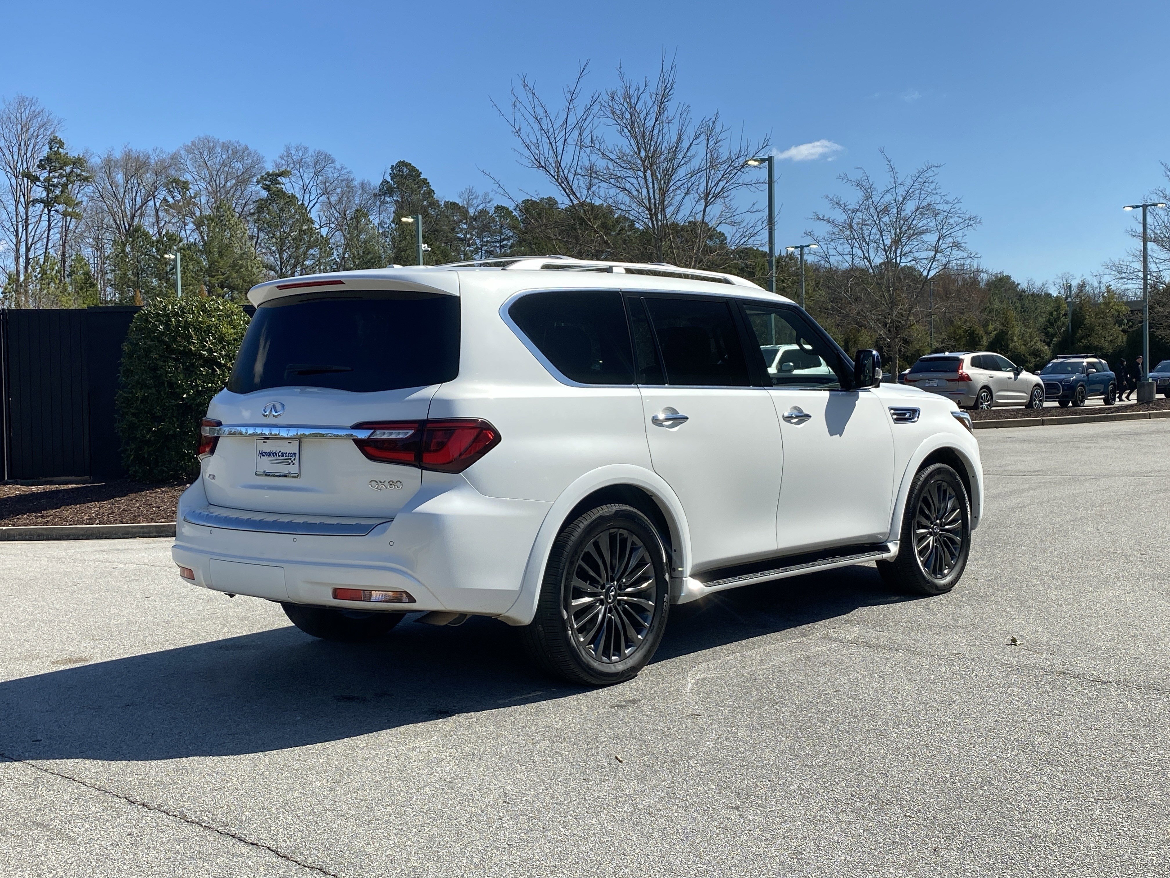 Used 2023 INFINITI QX80 Sensory w/ Cargo Package image 3