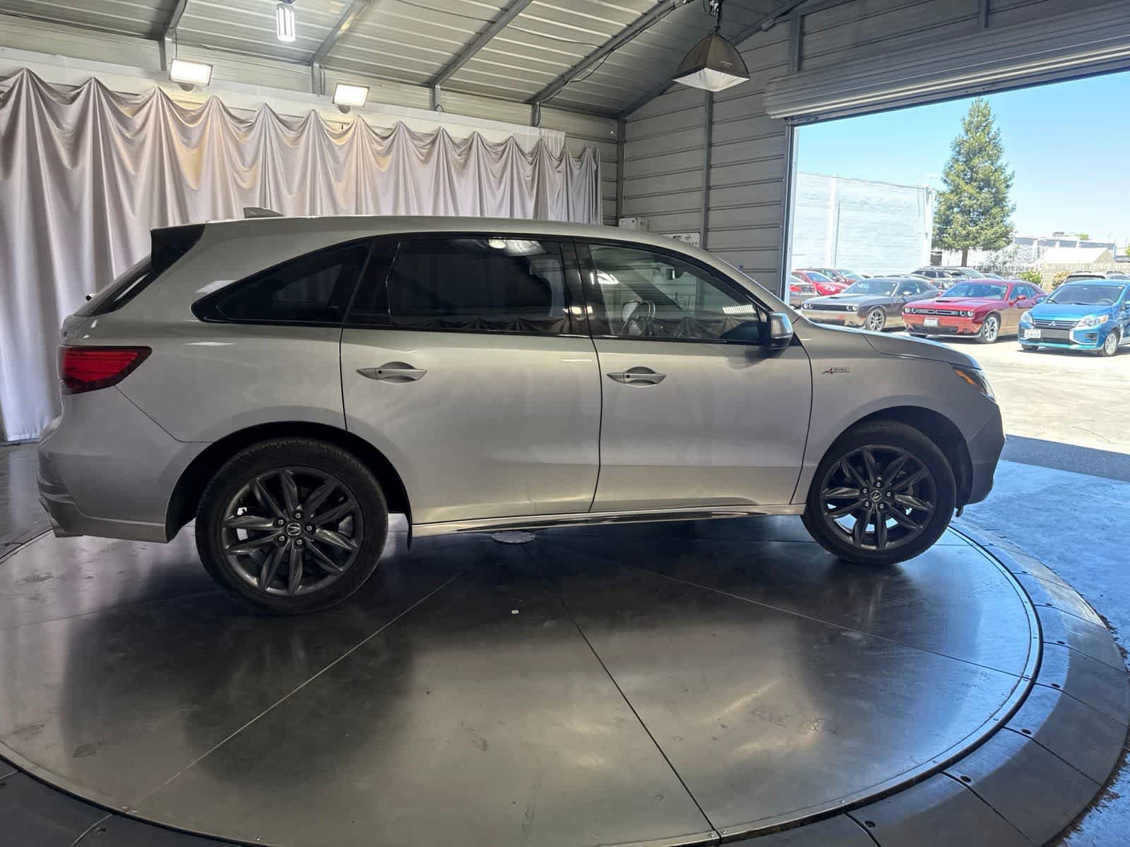 Used 2019 Acura MDX A-Spec AWD/4WD image 3