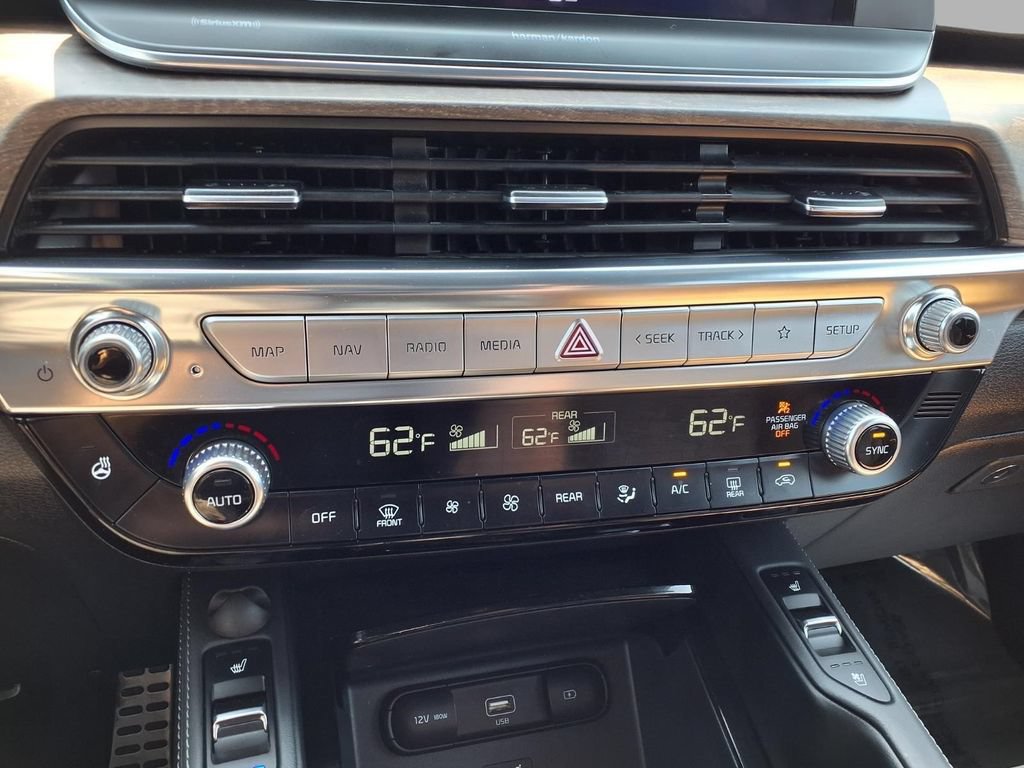 Used 2022 Kia Telluride SX w/ SX Prestige Package AWD/4WD image 9