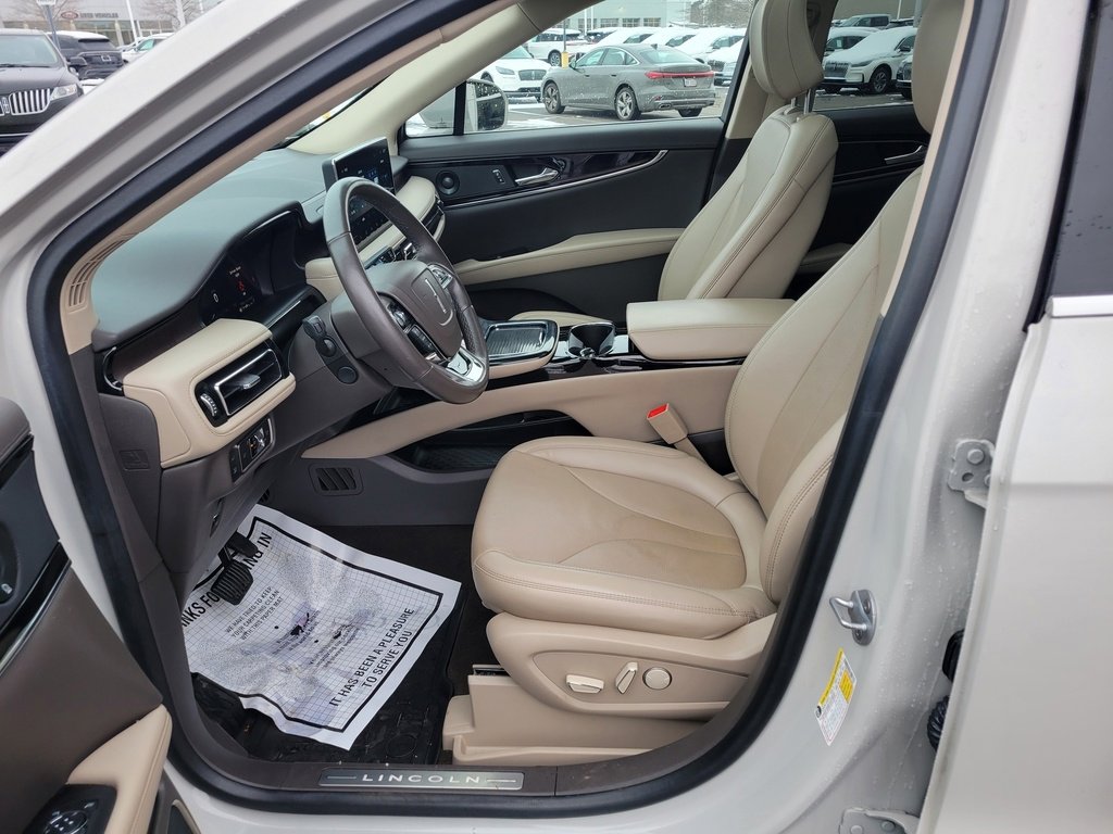 Used 2021 Lincoln Nautilus Reserve image 4