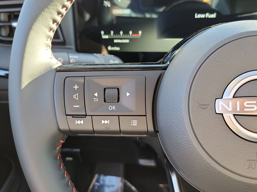 New 2026 Nissan Kicks SR w/ Illumination Package image 6