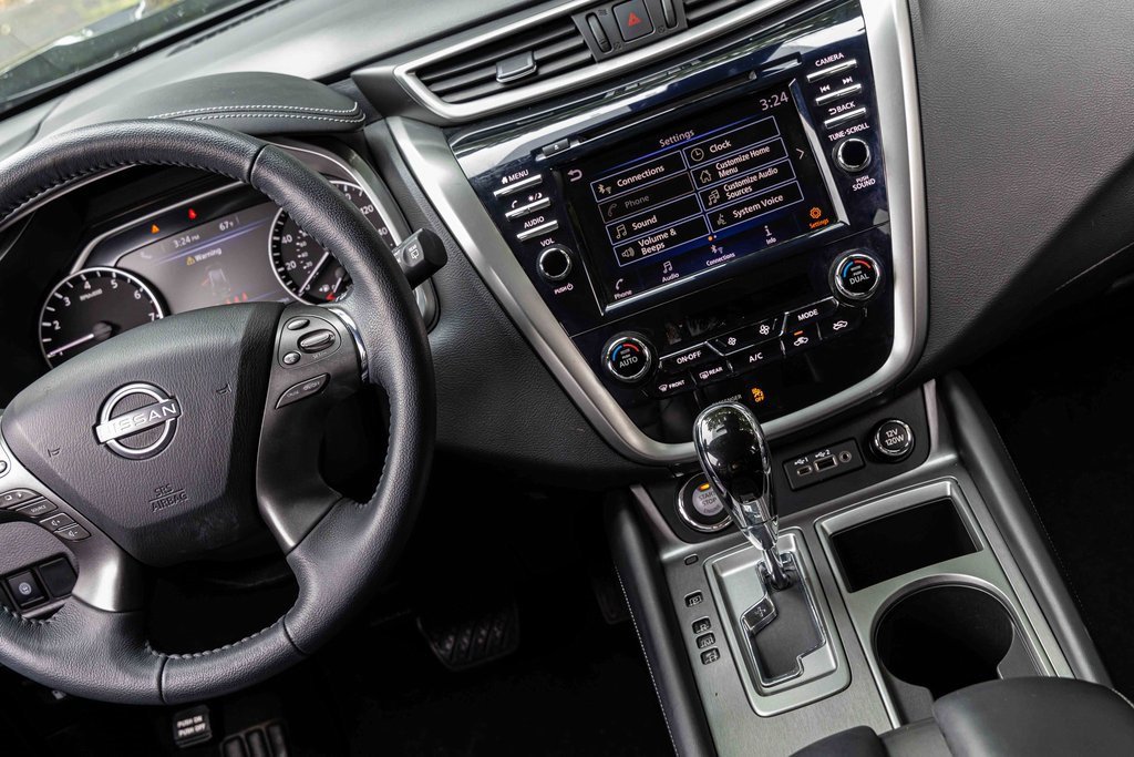 Certified 2024 Nissan Murano SV w/ SV Midnight Edition Package image 19