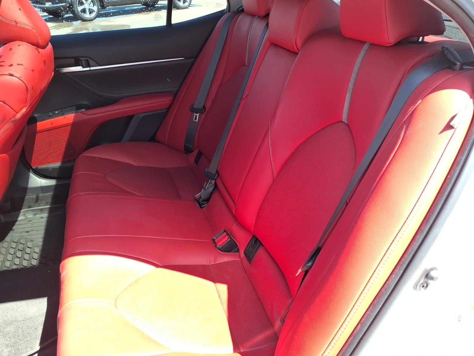 Used 2018 Toyota Camry XSE image 16
