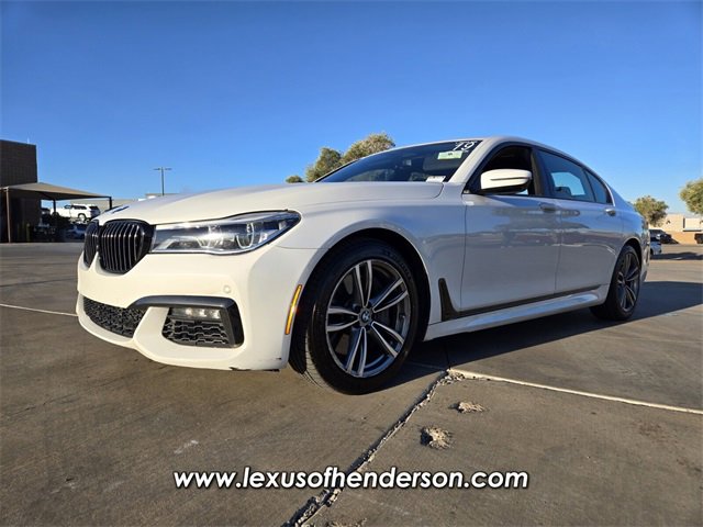 Used 2019 BMW 750i w/ Executive Package image 2