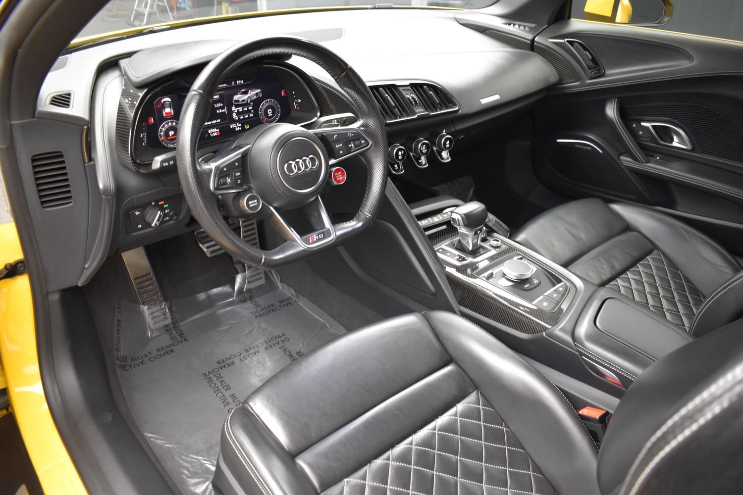 Used 2017 Audi R8 V10 w/ Carbon Exterior Package AWD/4WD image 11