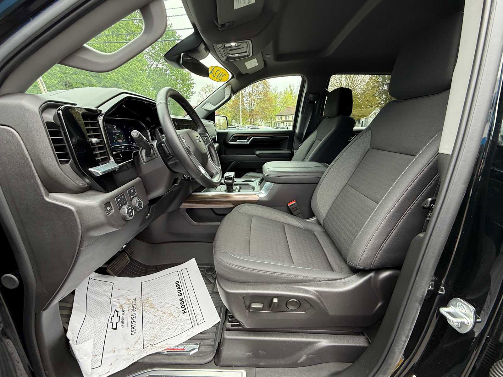 Used 2024 Chevrolet Silverado 1500 LT Trail Boss image 17