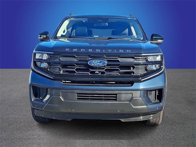 Used 2025 Ford Expedition Active image 2