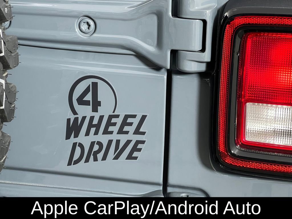 Used 2025 Jeep Wrangler Sport image 39