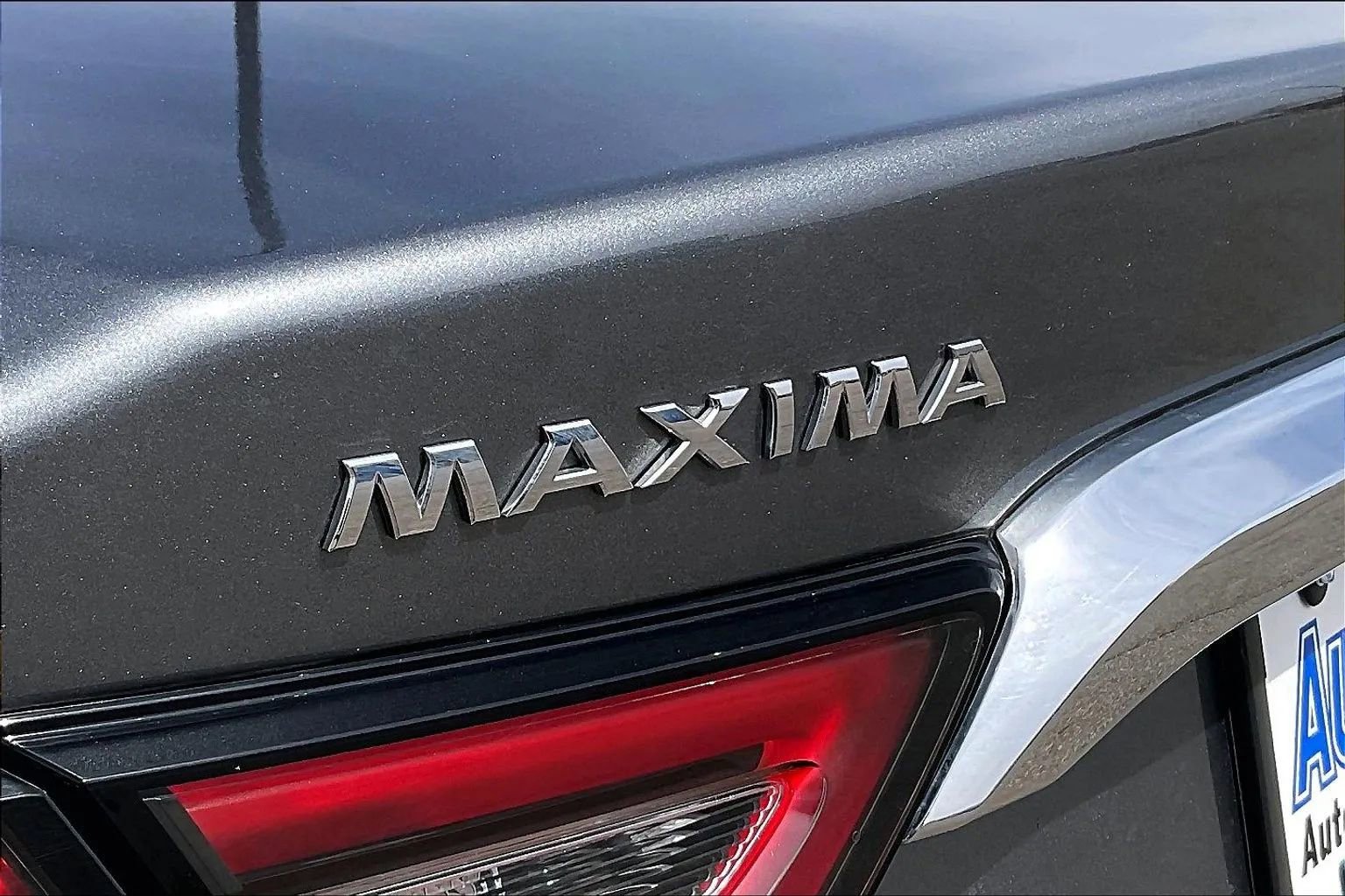Used 2023 Nissan Maxima SL FWD image 30