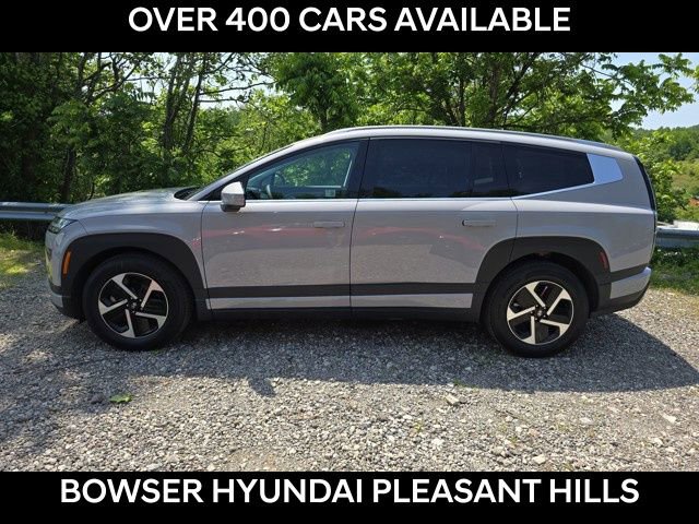 New 2026 Hyundai Ioniq 9 SE image 2