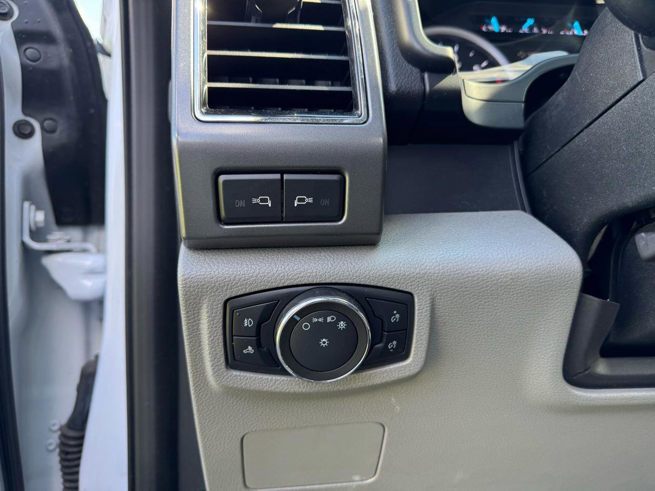 Used 2020 Ford F250 XLT w/ XLT Value Package AWD/4WD image 12