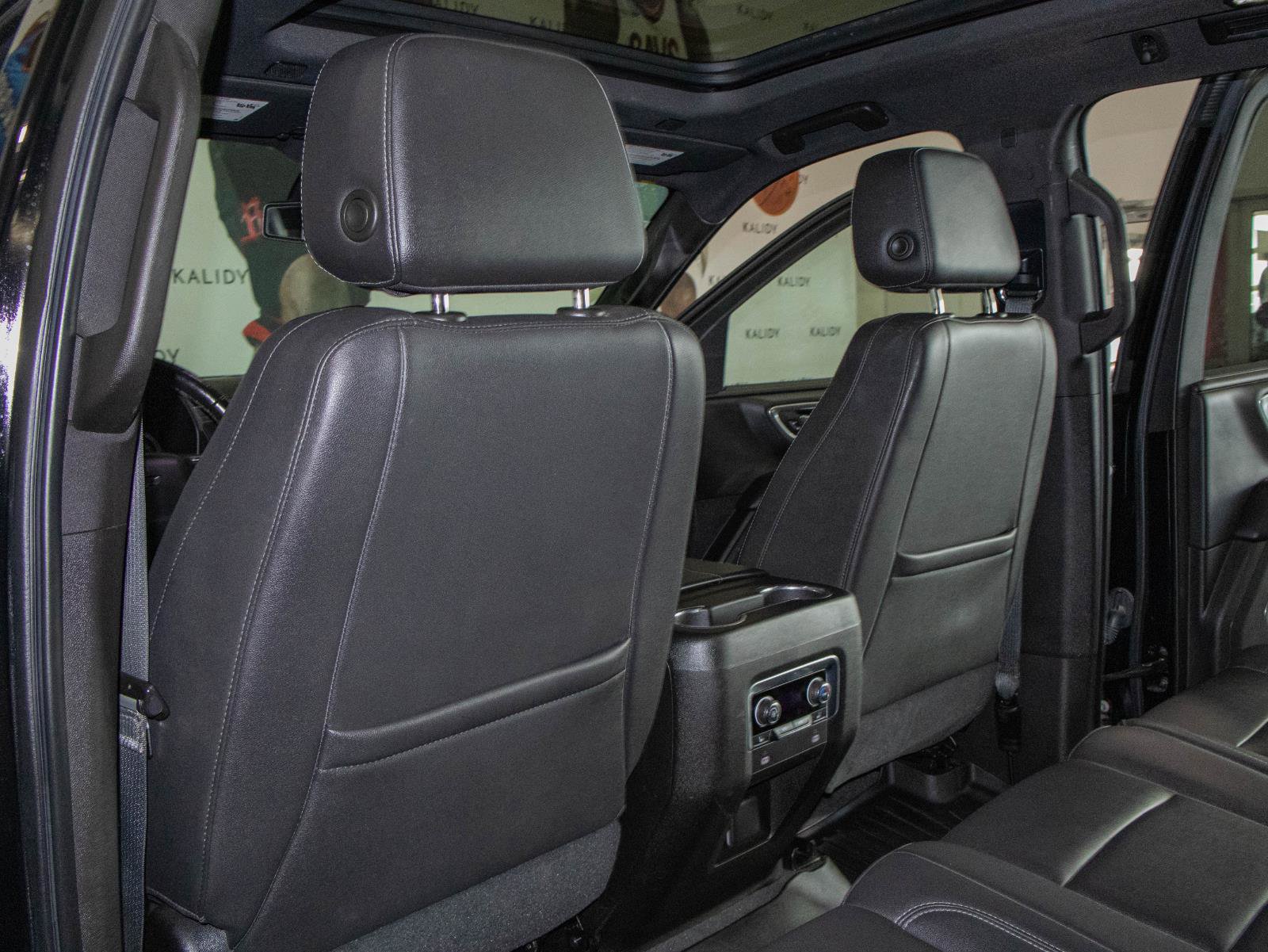 Used 2021 Chevrolet Tahoe Z71 w/ Luxury Package image 9