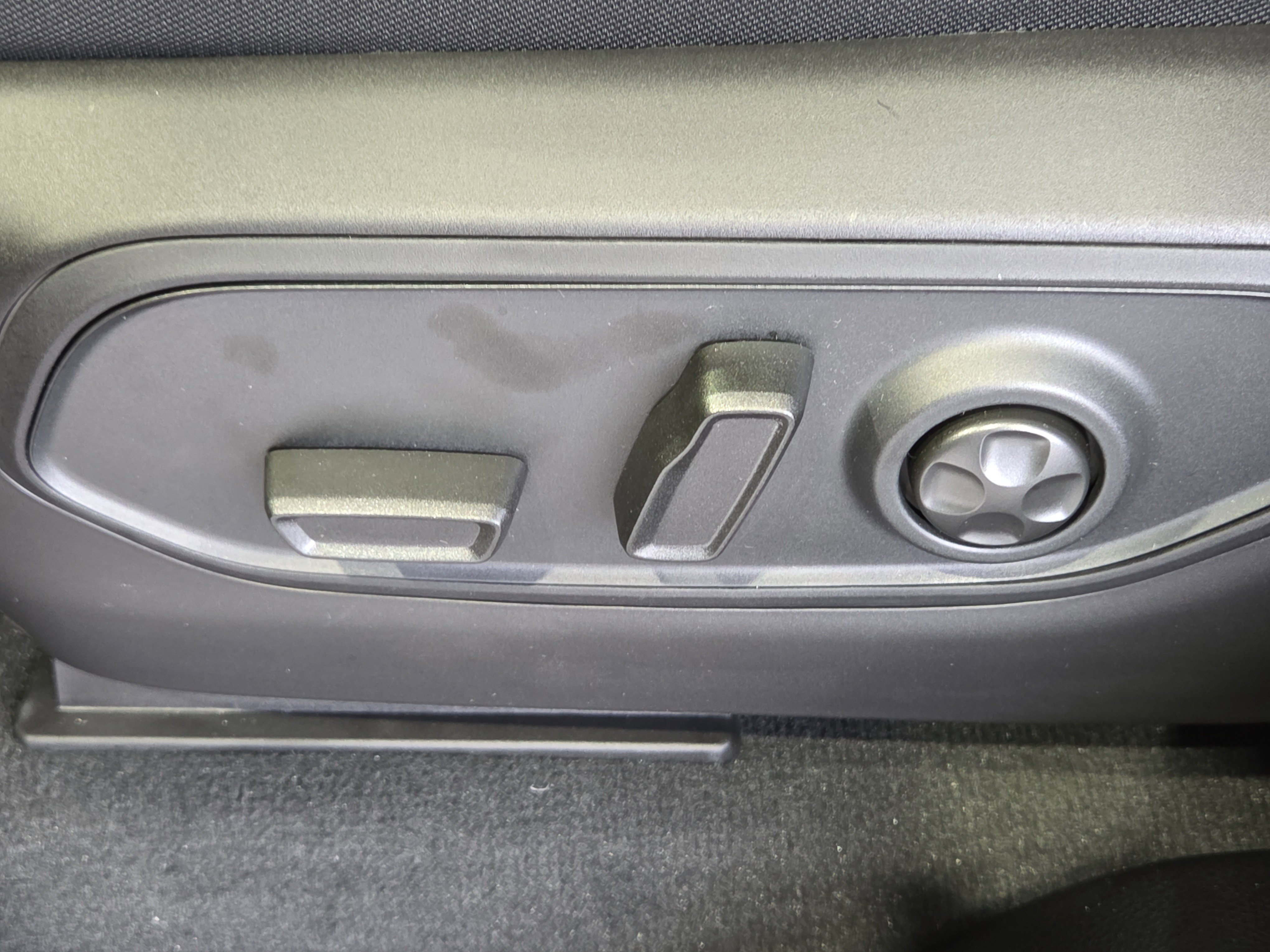 New 2025 Jeep Grand Cherokee Laredo X image 20