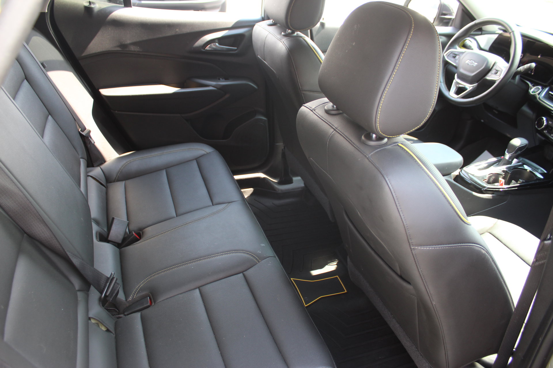 Used 2025 Chevrolet Trax ACTIV w/ Driver Confidence Package FWD image 29