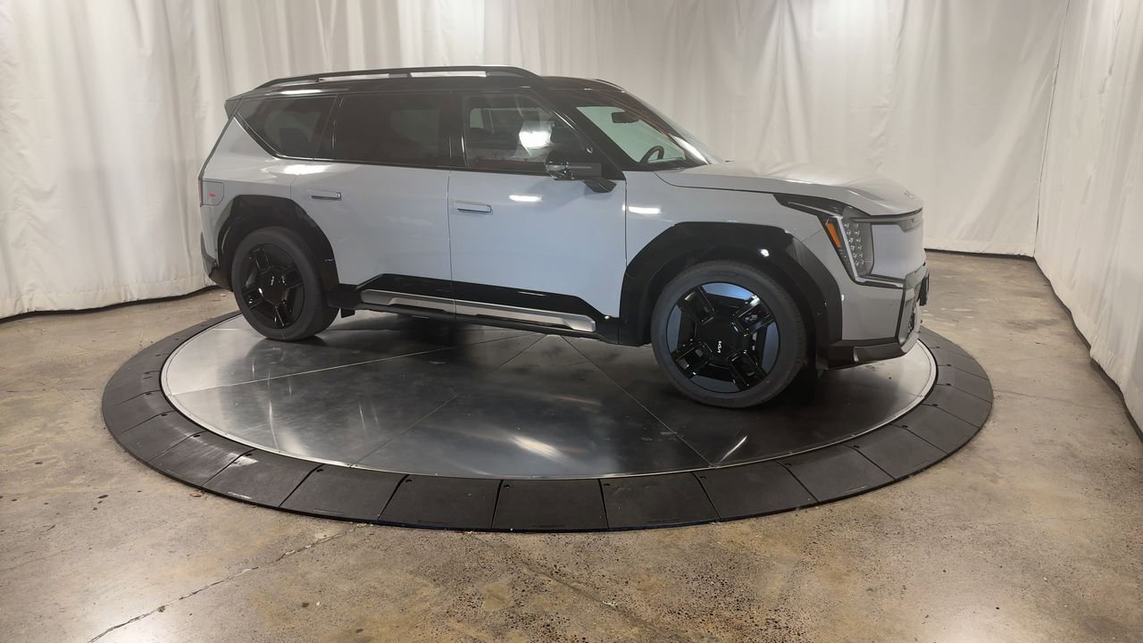 New 2026 Kia EV9 GT-Line image 2