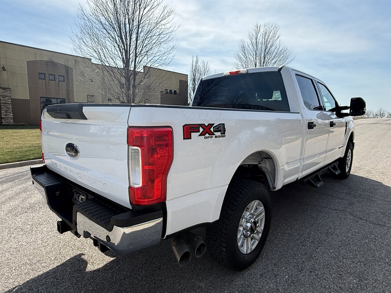 Used 2018 Ford F250 XLT w/ XLT Value Package AWD/4WD image 6