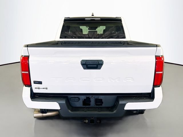 Used 2024 Toyota Tacoma SR5 AWD/4WD image 7