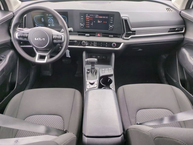Used 2025 Kia Sportage LX image 18