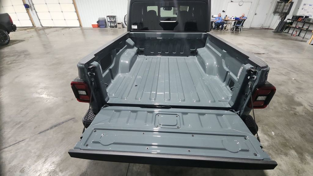 New 2026 Jeep Gladiator Willys image 26